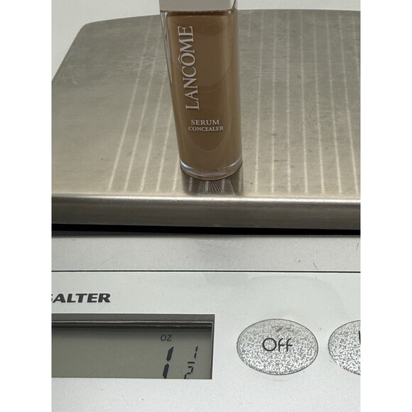 Lancome Teint Idole Ultra Wear Glow Concealer 305N, Catrice HD Foundation Read - Picture 16 of 16